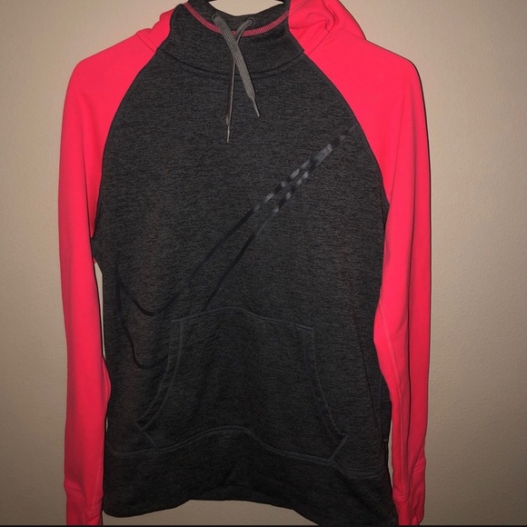 Nike Therma Fit
